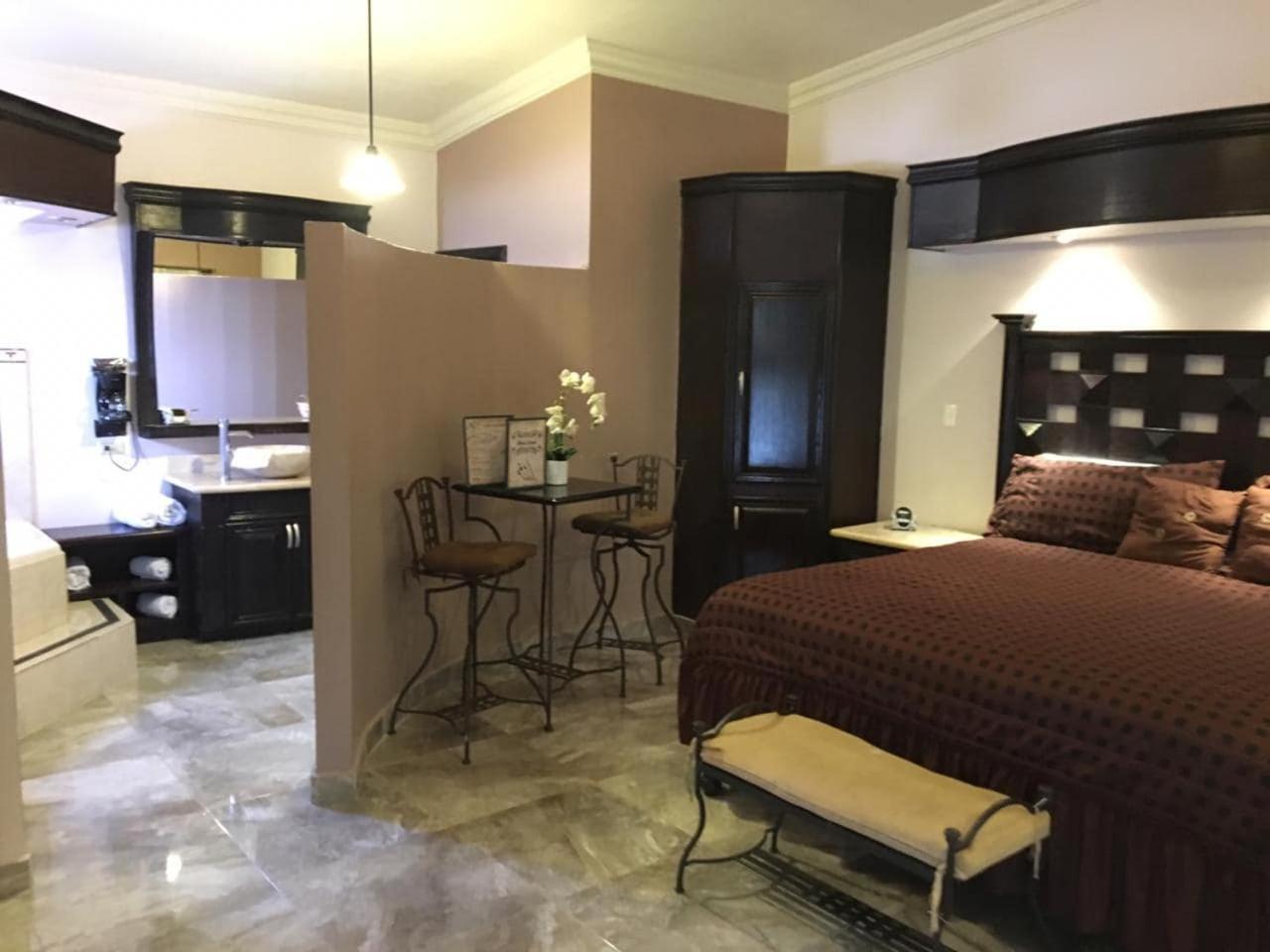 Maria Bonita Suites Agua Prieta Bagian luar foto