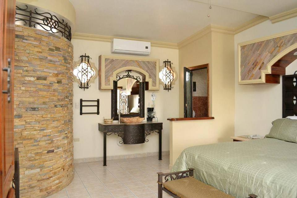 Maria Bonita Suites Agua Prieta Bagian luar foto